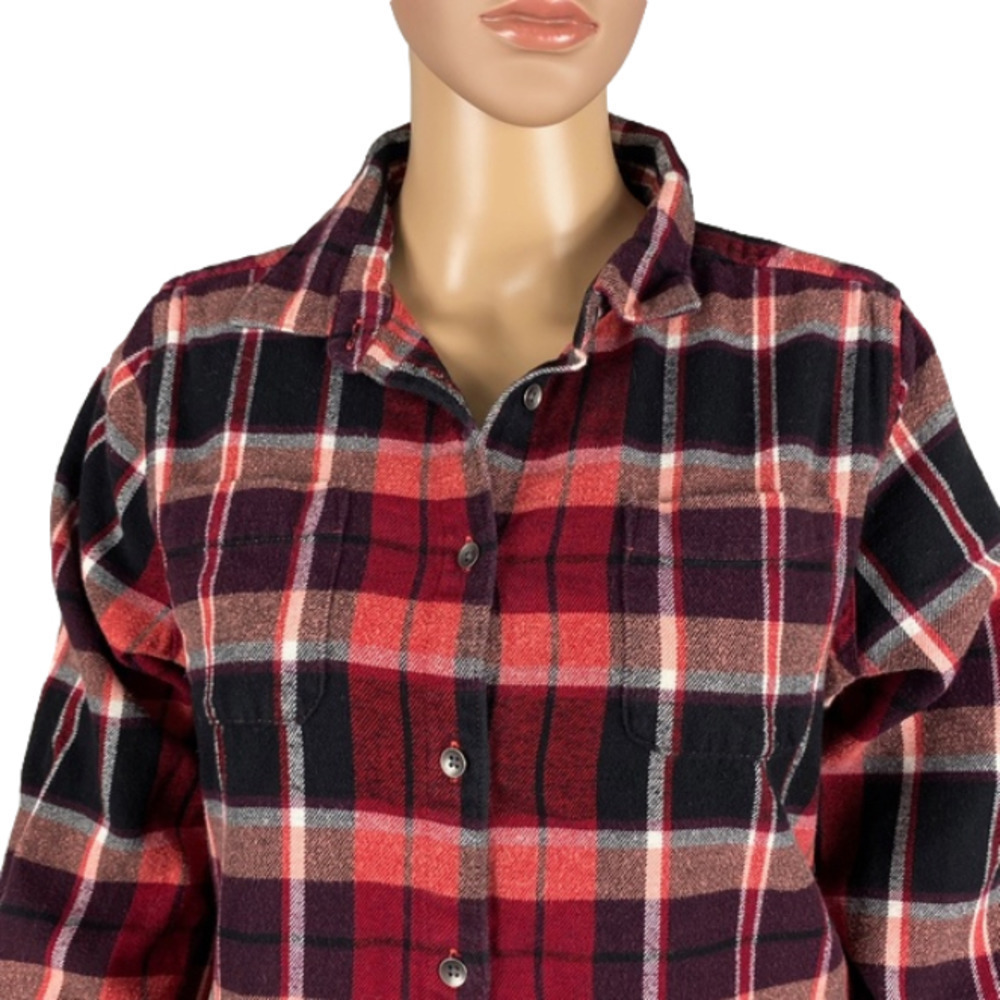 Woolrich 100% cotton EUC plaid button down shirt size large (fits small)